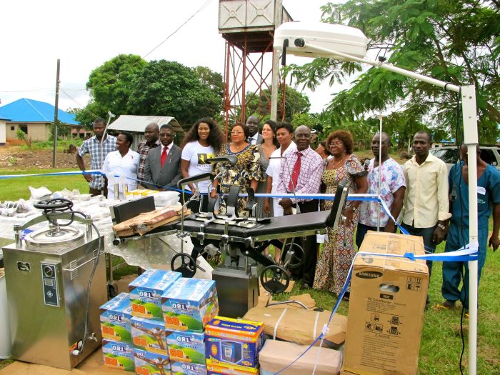 Stephanie Linus' Extended Hands Foundation VVF Project014